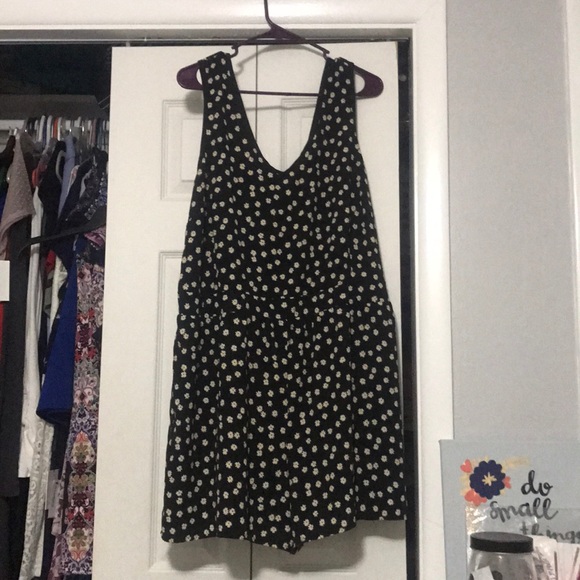 Forever 21 Other - FLORAL Romper